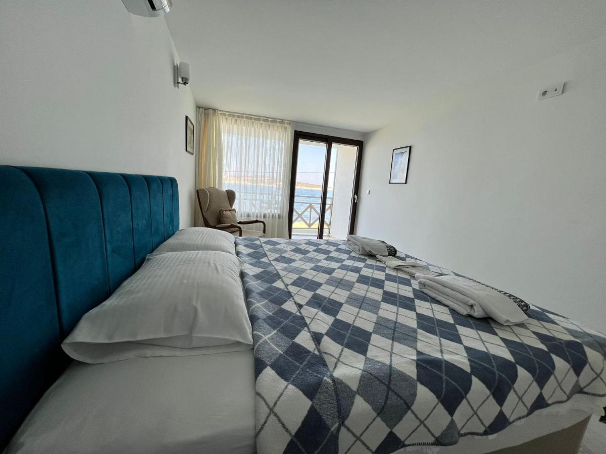 Giritli Rum Meyhanesi & Butik Otel Карабурун Екстериор снимка