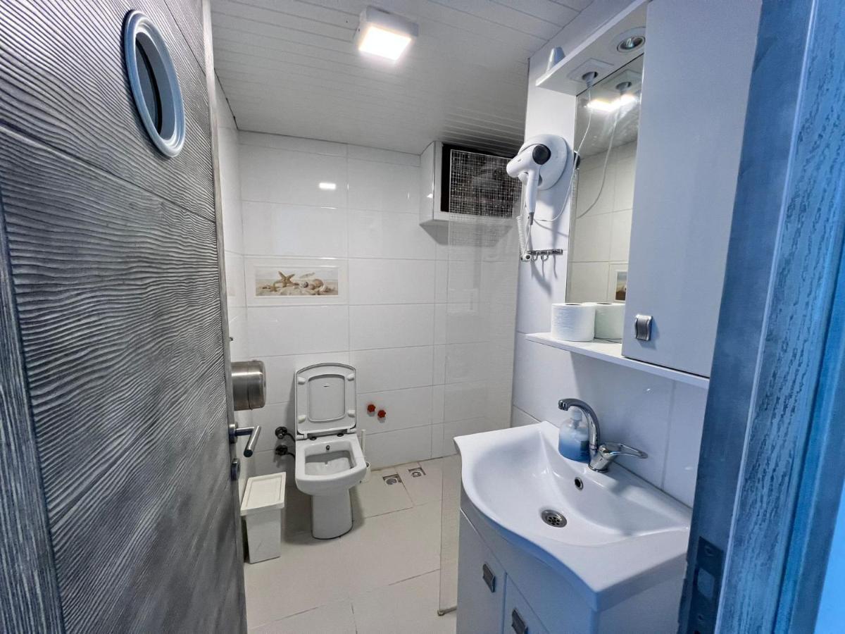 Giritli Rum Meyhanesi & Butik Otel Карабурун Екстериор снимка