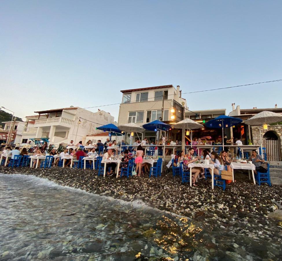 Giritli Rum Meyhanesi & Butik Otel Карабурун Екстериор снимка